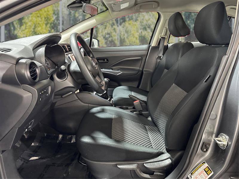 Used 2024 Nissan Versa S FWD image 9