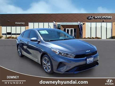 Used 2023 Kia Forte LXS FWD image 3