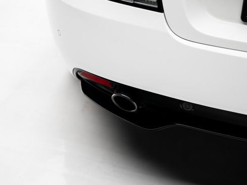 Used 2016 Aston Martin DB9 GT image 33