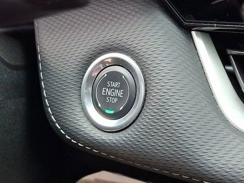 Used 2025 Chevrolet Equinox LT FWD image 16