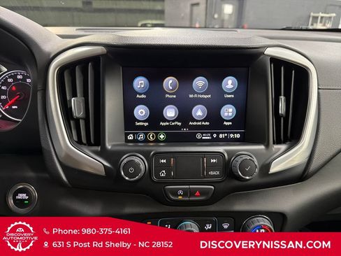 Used 2024 GMC Terrain SLT AWD/4WD image 17