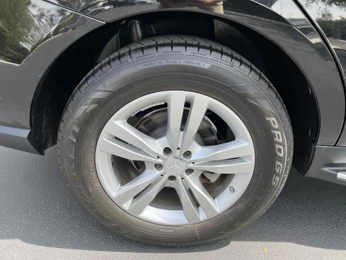 Used 2015 Mercedes-Benz ML 350 4MATIC w/ Premium 1 Package image 48