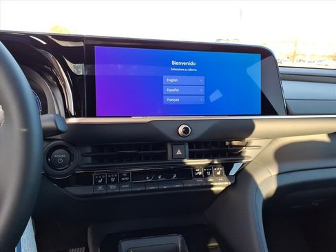 New 2026 Toyota Crown Platinum image 10