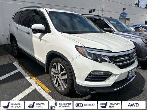 Used 2017 Honda Pilot Touring image 1