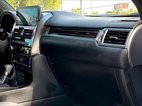 Used 2023 Lexus GX 460 Luxury image 18