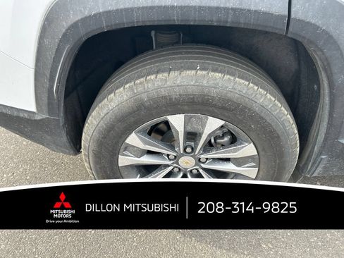 Used 2025 Chevrolet Equinox LT w/ Convenience Package II AWD/4WD image 26