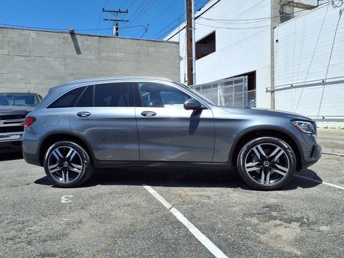 Used 2021 Mercedes-Benz GLC 300 image 4