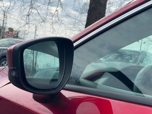 Used 2023 MAZDA MAZDA3 s image 29