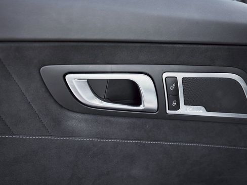 Used 2018 Mercedes-Benz AMG GT R image 43