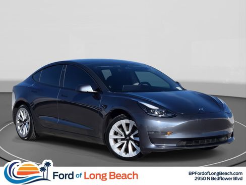 Used 2021 Tesla Model 3 Long Range image 1