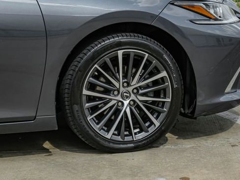 Used 2023 Lexus ES 350 w/ Premium Package FWD image 61