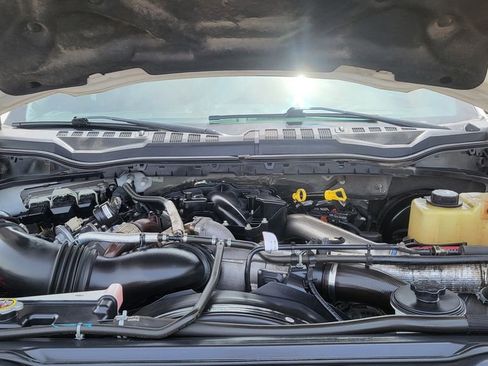 Used 2018 Ford F250 Platinum w/ Platinum Ultimate Package AWD/4WD image 38