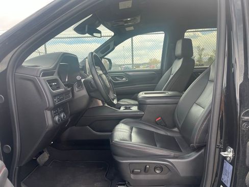 Used 2024 Chevrolet Suburban RST image 10