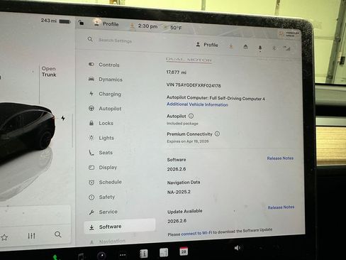 Used 2024 Tesla Model Y Performance image 36