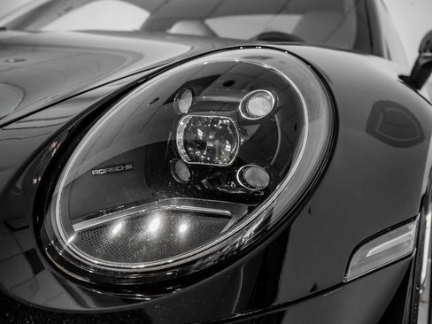 Certified 2022 Porsche 911 GT3 RWD image 32