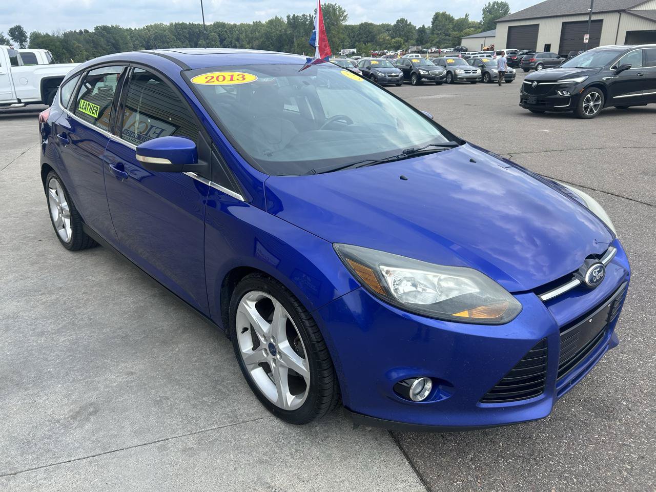 Used 2013 Ford Focus Titanium w/ Titanium Handling Pkg FWD image 3
