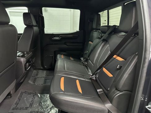 Used 2024 GMC Sierra 1500 AT4 w/ Technology Package AWD/4WD image 22