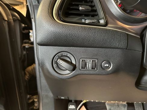 Used 2018 Dodge Challenger SXT w/ Sound Group image 18