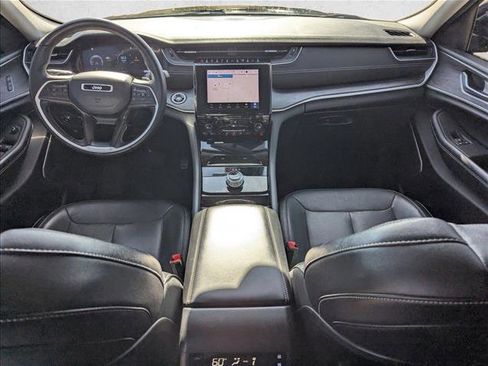 Used 2022 Jeep Grand Cherokee L Limited image 15