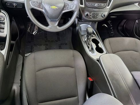 Used 2024 Chevrolet Malibu LT image 24