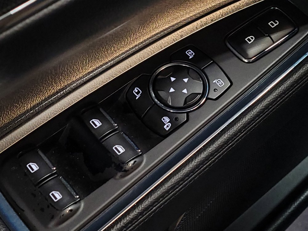 Used 2018 Lincoln Continental Premiere FWD image 27