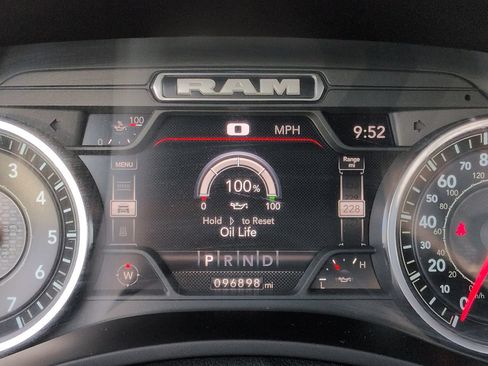 Used 2022 RAM 2500 Tradesman RWD image 25