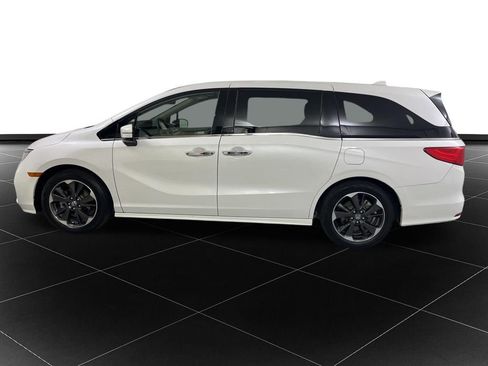 Used 2024 Honda Odyssey Elite image 2