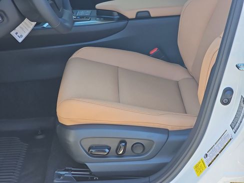 New 2026 Lexus UX 300h AWD image 29