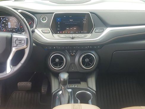 Used 2019 Chevrolet Blazer Premier w/ Sun and Wheels Package FWD image 18