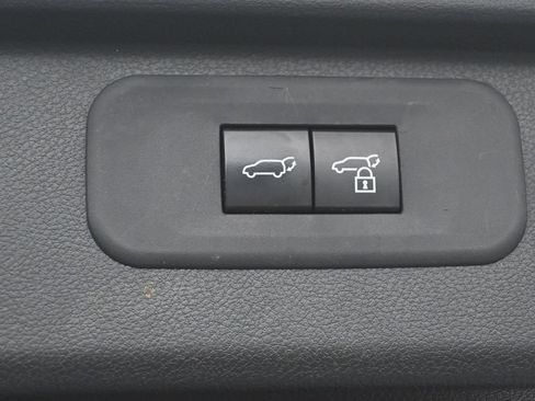 Certified 2024 Toyota Grand Highlander AWD image 32