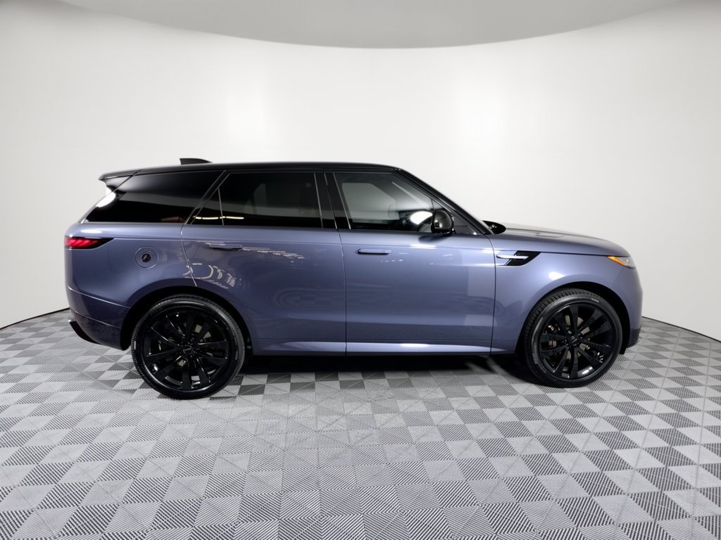 New 2027 Land Rover Range Rover Sport Dynamic SE AWD/4WD image 8