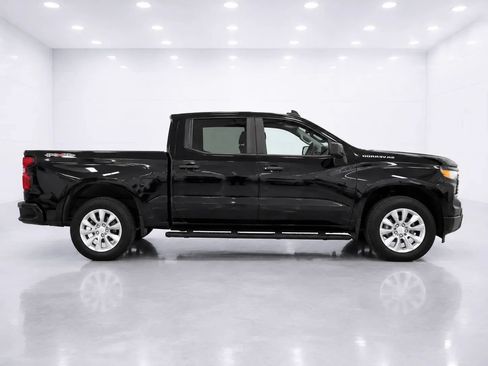 Used 2024 Chevrolet Silverado 1500 Custom AWD/4WD image 6