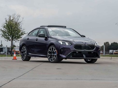 Used 2026 BMW 228i w/ Technology Package FWD image 1