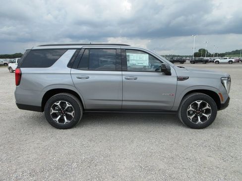 New 2026 GMC Yukon AT4 w/ AT4 Premium Plus Package AWD/4WD image 3