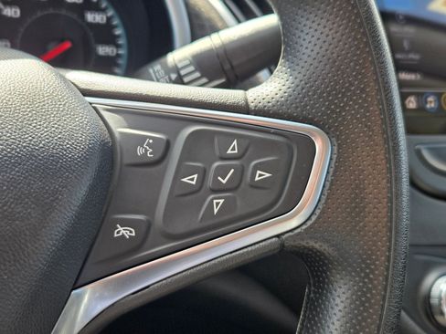 Used 2024 Chevrolet Malibu LT image 21