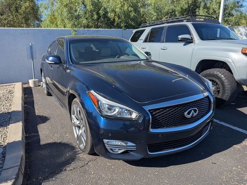Used 2015 INFINITI Q70 L 3.7 w/ Technology Package RWD image 4