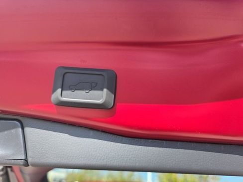 New 2025 Toyota RAV4 Limited image 13