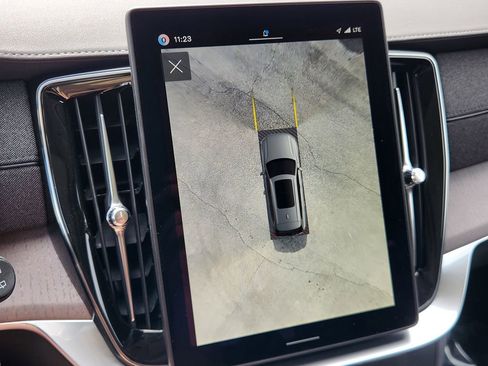 New 2026 Volvo XC90 B6 Ultra w/ Protection Package AWD/4WD image 25