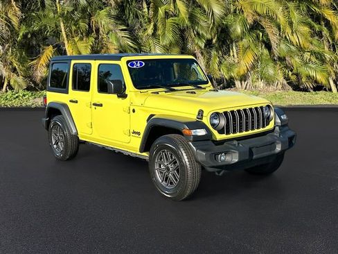 Used 2024 Jeep Wrangler Sport S image 2