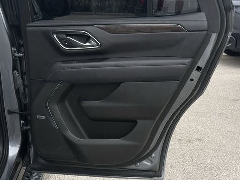 Used 2022 Chevrolet Tahoe Z71 w/ Z71 Off-Road Package image 37