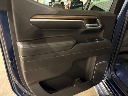 Used 2022 Chevrolet Silverado 1500 LT image 36