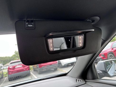 Used 2023 Chevrolet Traverse RS AWD/4WD image 29