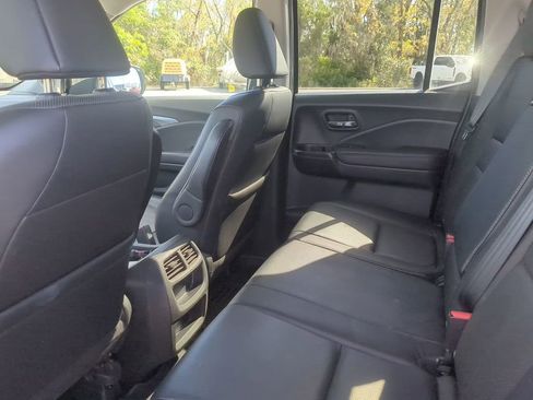 Used 2019 Honda Ridgeline RTL image 11