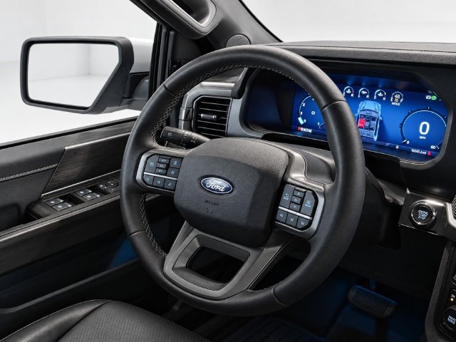 Used 2025 Ford F150 Lariat w/ Equipment Group 502A High AWD/4WD image 16