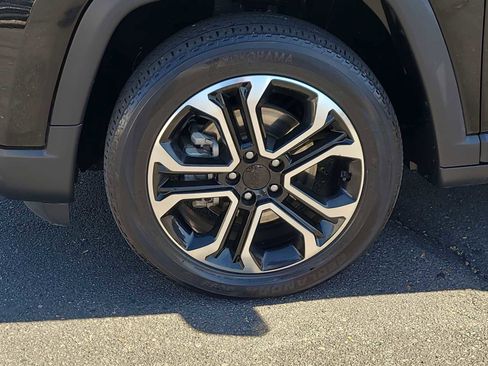 Used 2022 Jeep Compass Limited image 16