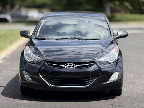 Used 2013 Hyundai Elantra GLS w/ Preferred Pkg image 4