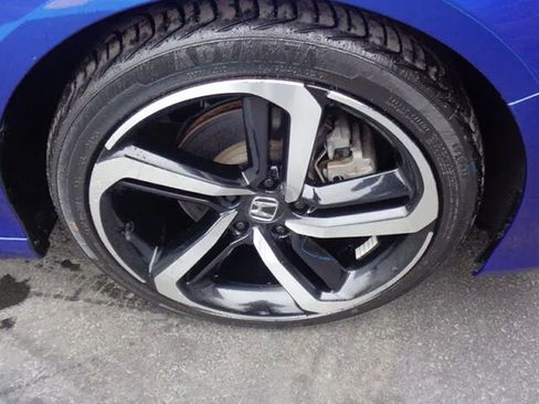 Used 2020 Honda Accord Sport image 6