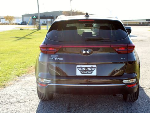 Used 2020 Kia Sportage EX image 22