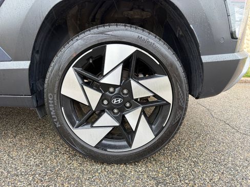 Used 2024 Hyundai Kona Limited AWD/4WD image 40
