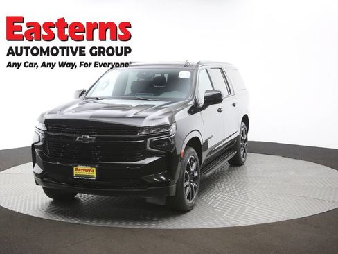 Used 2024 Chevrolet Suburban RST RWD image 56
